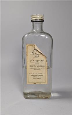 0e7fe820-cfc8-42f7-b02e-f42ee3d30673.jpg; 1956; bottle; bottle