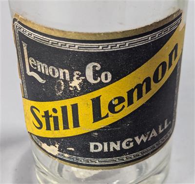 0eb59d6f-e6fb-4eb8-af4e-b09b6bd09bd5.jpg; 5063; bottle; bottle