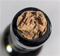 19c8f63c-f960-40e3-aa3a-405c68739b35.jpg; 5073; Duncan Campbell Highland Malt Whisky; bottle