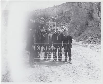 32da2088-c730-43fa-93dd-9c5836d1c744.jpg; 9944; photograph; photograph