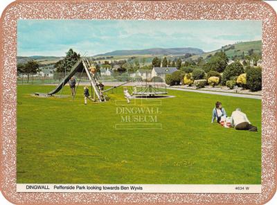 5ecaaa99-2085-4a57-91f6-f5ea29ae280a.jpg; 3308.04; Dingwall, Pefferside Park looking towards Ben Wyvis; postcard