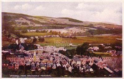 e6e26481-a4be-47e2-ad4b-240002934e76.jpg; 0966; Dingwall from MacDonald Memorial; postcard