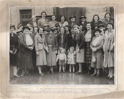 ef50b150-dcd4-458e-b7e7-6a50f440fe1b.jpg; 2202; First Birthday of Dingwall War Workers (West End), September 1940; photograph