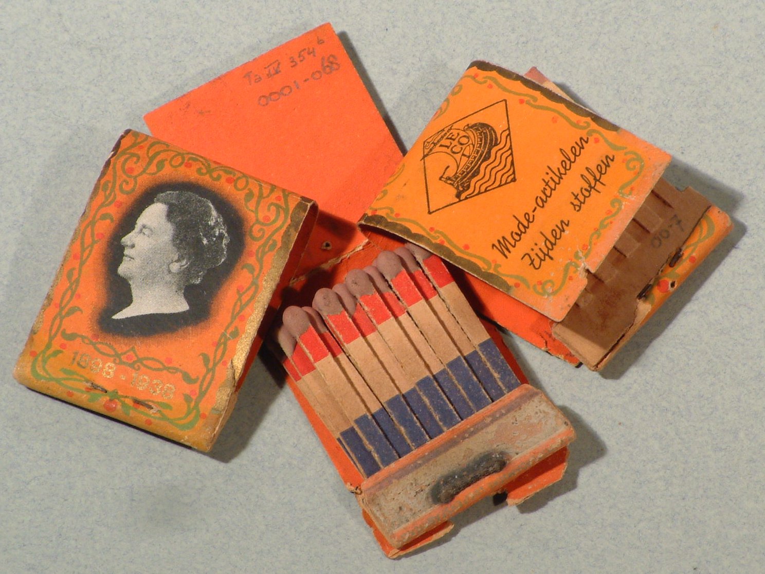 Lucifermapje ter herinnering aan 40-jarig regeringsjubileum van Koningin Wilhelmina, 6 september 1938.