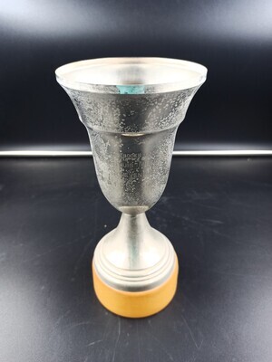 0000-0015-MMO.jpg; 0000-0015-MMO; Bokaal aangeboden door Sporthuis Meevers; bokalen