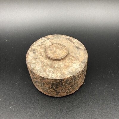 0091733c-aefa-468f-b8e2-071f6f1d4b7b.jpg; 0000-0214-OMO; Matrijs met stempelvorm "XVII november MDCCCXIII"; matrijzen (druktechniek)