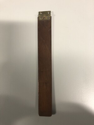 0efd1e3d-c261-424c-b75b-81c3a35c3988.jpg; 1960-0282-KPO/00-02; Houten lat met scharnier; planken (objecten)