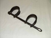 104_b.jpg; 104; Voetkluisters; voetkluister