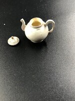 12050412-3c26-4b9e-9f35-03fc4d58639c.jpg; 1960-0284-KPO/094/5; Creme kleurige theepot; theepotten