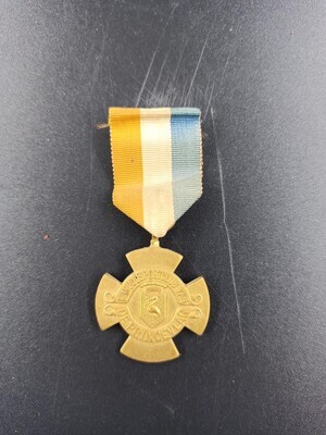 1490c5d0-1ec3-4519-a11a-00fb96a04a5e.jpg; 0000-0040-MMO; Lintje voor deelname aan een wandeling van Wandelsportclub De Princevlag.; lintje (onderscheiding)