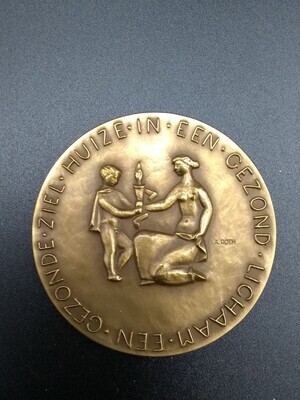 18333660-0f0d-4c58-b863-0eeb3947001b.jpg; 1952-0001-PEO; Haagse Stichting voor lichamelijke Opvoeding; onderscheidingen (eretitels)