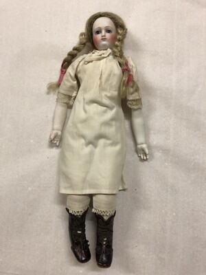 1960-0151-KPO.jpg; 1960-0151-KPO; Gedeeltelijk aangeklede pop; poppen