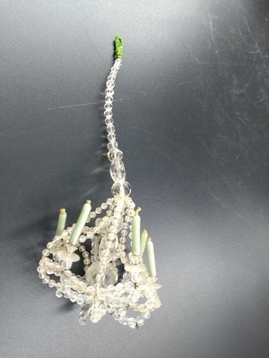 1960-0277-KPO-007.jpg; 1960-0277-KPO/007; Zesarmige kroonluchter met kaarsen.; miniaturen