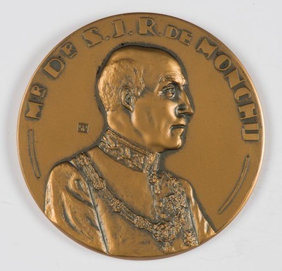 1980-0001-PEO.jpg; 1980-0001-PEO; De gemeenteraad van 's Gravenhage aan de burgemeester S.R.J. de Monchy bij diens aftreden.; onderscheidingen (eretitels)