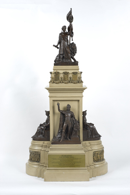 1988-0005-HHI.jpg; 1988-0005-HHI; Model van het Nationaal Gedenkteken op Plein 1813.; schaalmodellen (voorstellingen)