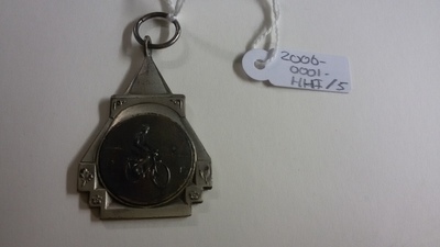 2006-0001-HHI-5a.jpg; 2006-0001-HHI/5; Medaille "Veilig Verkeer 29 september 1962".; medailles