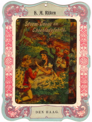 2010-0001-HHI.6.jpg; 2010-0001-HHI/6; Toverlantaarnplaatje met sprookjesvoostelling uit Sneeuwwitje van de Stoom-Cacao en Chocoladefabrik. H.A. Rijken, Den Haag.; toverlantaarnplaat