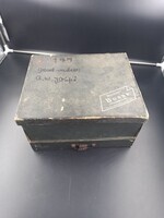 2011-0009-MWEc.jpg; 2011-0009-MWEa; Bewaardoos voor hoge hoed; hoeden