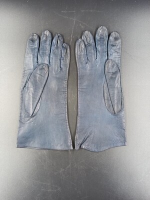 2011-0012-MWE.jpg; 2011-0012-MWE; Een paar leren handschoenen; handschoenen