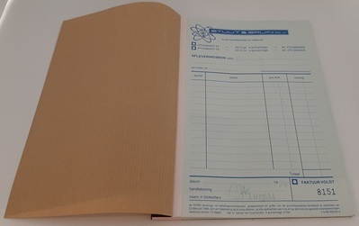 2011-0017-HHI.jpg; 2011-0017-HHI; Leveringsbonnenboek Stuut en Bruin; boeken