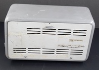 2011-0028-HHI-r.jpg; 2011-0028-HHI; Versterker "Stuut en Bruin - Philips"; electronica