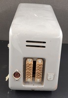 2011-0028-HHI-z2.jpg; 2011-0028-HHI; Versterker "Stuut en Bruin - Philips"; electronica