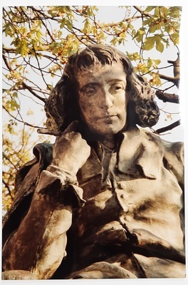 2012-0001-PRE.jpg; 2012-0001-PRE; Spinoza; fotografie