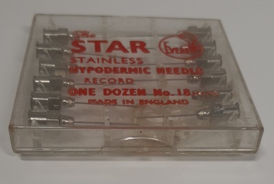 2013-0017-HHI.jpg; 2013-0017-HHI; Injectienaalden "Star"; gebruiksvoorwerp