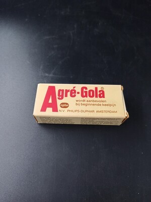 2013-0032-HHIa.jpg; 2013-0032-HHI; Agré-Gola; medicijnen doosje