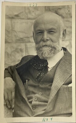 2018-0002-PRE.jpg; 2018-0001-HHI; Memorie = Boekje van het St. Nicolaes Gasthuys in 's Gravenhage geformeert; boeken