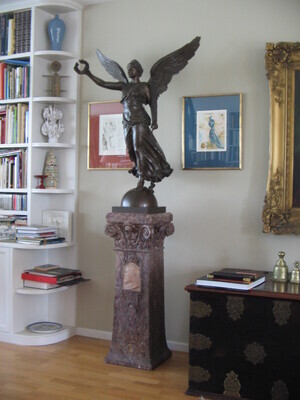 2019-0002-BEO.jpg; 2019-0002-BEO/a-d; Jubileumzuil 50-jarig bestaan Pander.; rondsculpturen