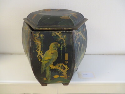 2019-0187-MMO.jpg; 2019-0187-MMO; Blik "Paré Den Haag - exotische vogels"; blikken (materiaal)