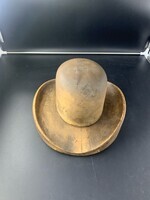 2021-0004-MHOb.jpg; 2021-0004-MHO; Houten hoeden mal; Houten voorwerpen