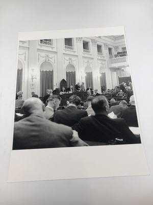 20bd9477-59f0-4bc7-b90f-aee0c3a577b8.jpg; 2010-0372-PRE; Zaal van de Tweede Kamer ; fotografie