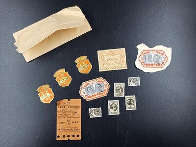 2205257e-a3a7-4d2b-a73d-0ddea248f7ef.jpg; 1997-0011-PRE; Mapje met verschillende postzegels met betrekking tot het Koningshuis; envelop