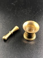 23e21a41-3dc9-46e7-b6b0-86377faef464.jpg; 1960-0259-KPO/008; Koperen vijzel met stamper; vijzels