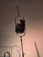 2cf4ad65-b38b-47da-936b-fc5330b02986.jpg; 069; Peklamp; lantaarns (verlichtingsmiddelen)