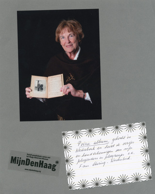 34e2bd68-8e14-4a65-be35-17f0fe6856ef.jpg; V-HHM-1446; Het topstuk (poëziealbum) van Leonora H. Johnson van Anrooy; MijnDenHaag*