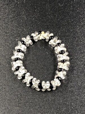 3a3fa3a3-fb87-41e6-a257-c5a5ac8d40f7.jpg; 1960-0274-KPO/032; Collier van gevlochten doorzichtige en zwarte kralen; sieraden