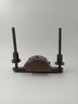 3c74cbe7-e3bb-417b-9b57-c9da7e216e57.jpg; 061; Handklem; Handklem