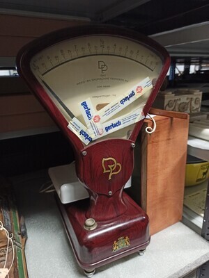 45516f5a-70a4-49ad-a8b2-c5ec7e2d31d1.jpg; 2001-0022-HHI; Weegschaal type toonbanksnelweger; meet- en weeginstrument