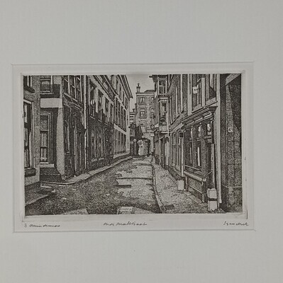 461f60ec-77af-4f31-aa34-4dce4373419e.jpg; 1977-0044-PRE; Oude Molstraat gezien naar de Molenstraat met de z.g. Koningspoort.; aquatint (prent)