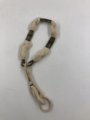 4f29bf41-369c-4149-bf46-155a70f235fe.jpg; 2019-0008-OWE; Hoofdband wit; haarband