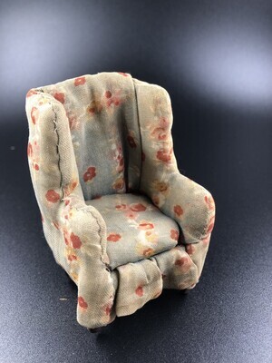 54978fd3-3097-473f-8a2f-0733acb5cfbd.jpg; 1960-0000-KPO/123; Met grijze, met rode bloemetjes beklede houten fauteuil; fauteuils