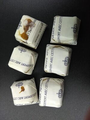 5de01932-a830-408f-8b90-3f4a2a91b64e.jpg; 0000-0746-HHI; 6 Haagse hopjes van de firma Krul.; snoepgoed