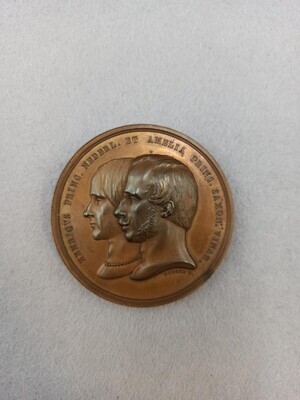 5ec31f6b-c622-41e9-813b-f53a6ba25d3b.jpg; 0000-0048-PEO; Het huwelijk van Hendrik, prins van Oranje en Amelia, prinses van Saxen-Weimar-Eisenach; onderscheidingen (eretitels)