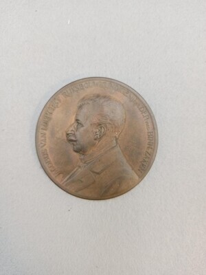 61a0e201-4242-4876-806d-f9ef7972cc71.jpg; 0000-0266-PEO; 25-jarig jubileum van Jacobus van Lokhorst als rijksbouwkundige te 's Gravenhage; onderscheidingen (eretitels)