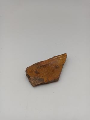 640668d6-feb4-46e9-ad4b-94e8c8adf4cb.jpg; 356.05; Geglazuurde scherf steengoed; scherven