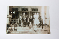 6ea19a9a-82a8-4949-9ffa-9a2558f116a0.jpg; V-HHM-1129; Het topstuk (wijnglas met zilveren voet + foto) van mevrouw M.K. Robijn-Verhoeff; MijnDenHaag*