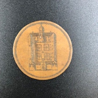 79afc7ba-90a0-4b95-8551-c4671d413fdb.jpg; 0000-0077-PEO; De buurt van het Hofje van Nieuwkoop; Buurtpenning